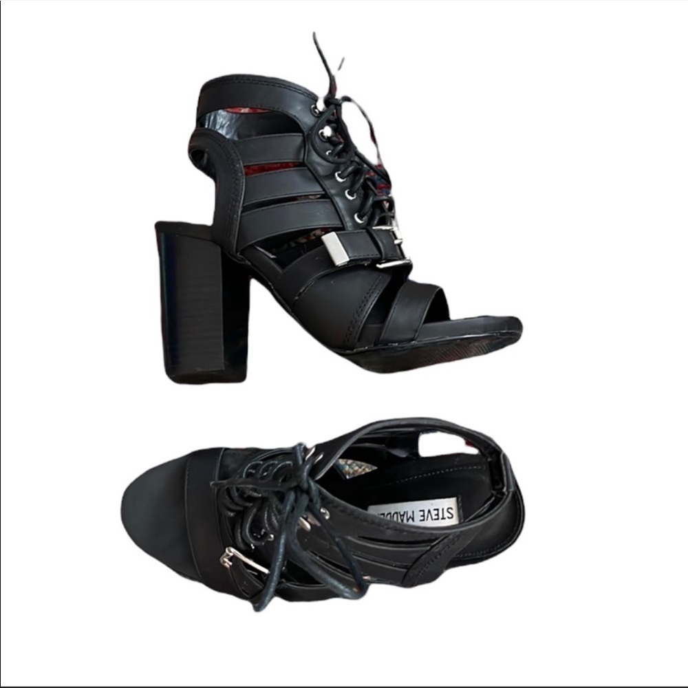Steve Madden Lace up buckle block heels